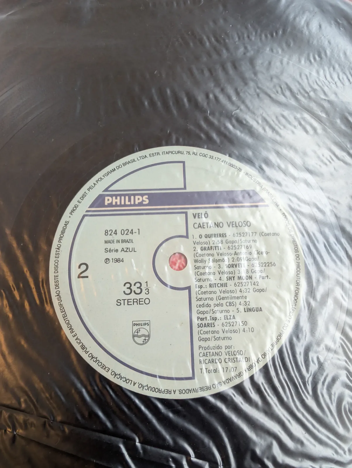 Caetano Veloso — Velô, label-b