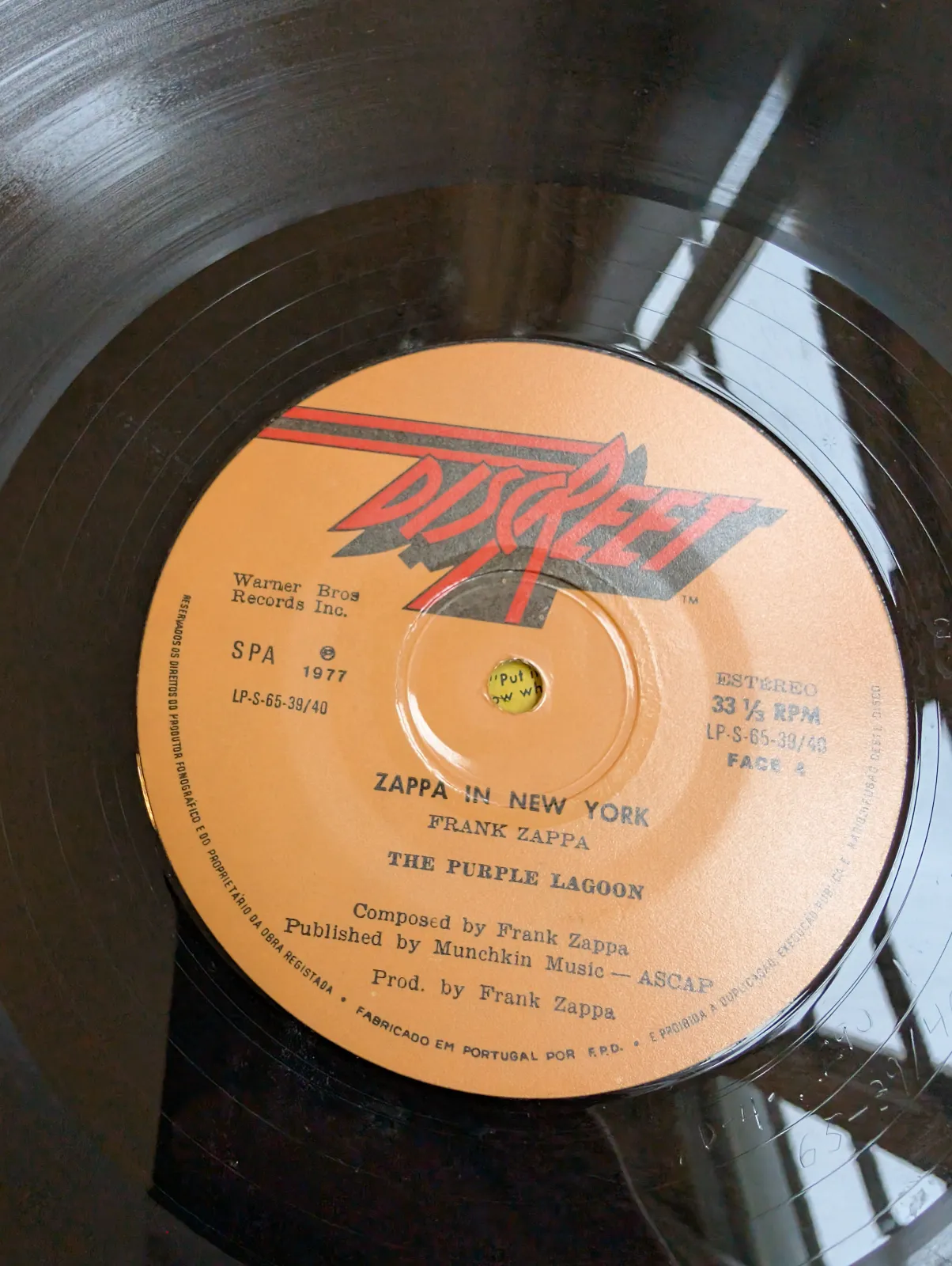 Frank Zappa — Zappa in New York, label-d