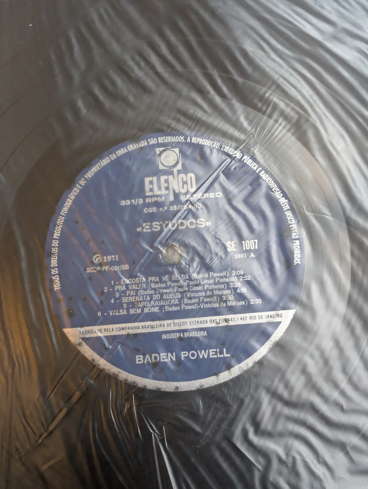 Caetano Veloso — Totalmente Demais, front