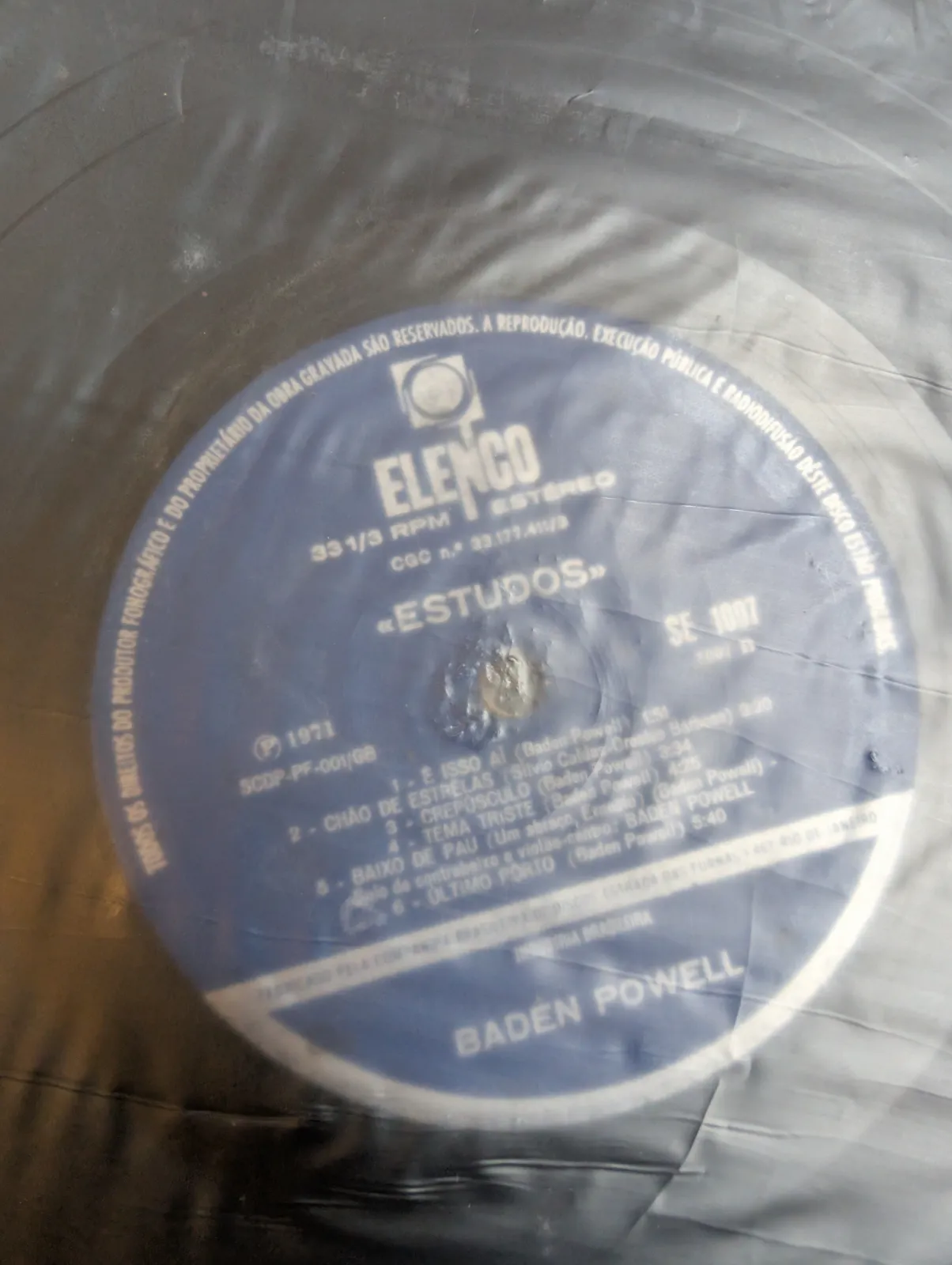 Caetano Veloso — Totalmente Demais, label-b