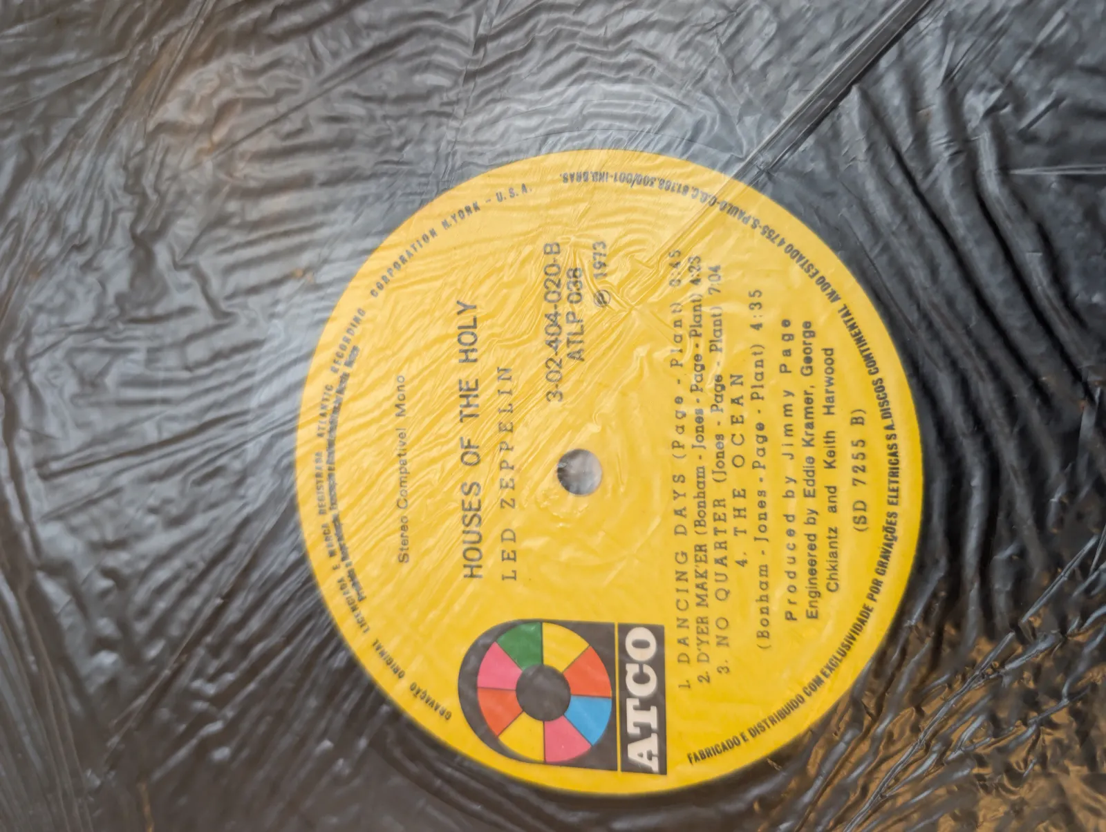 Led Zeppelin — Houses of the Holy, label-b