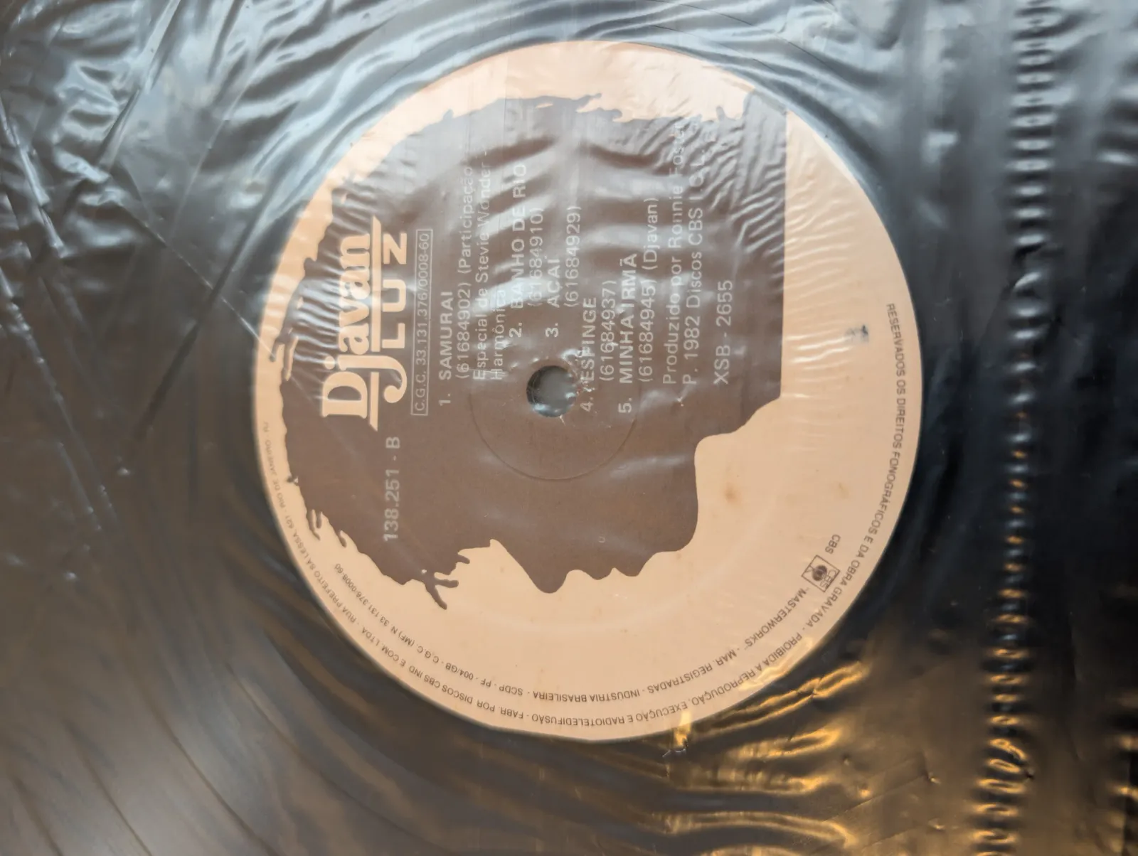Djavan — Luz, label-b