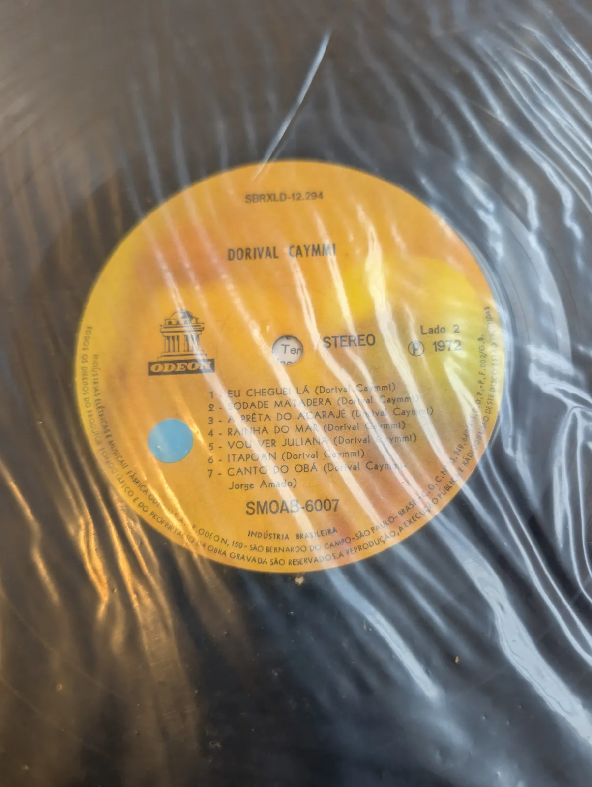 Dorival Caymmi — Caymmi, label-b