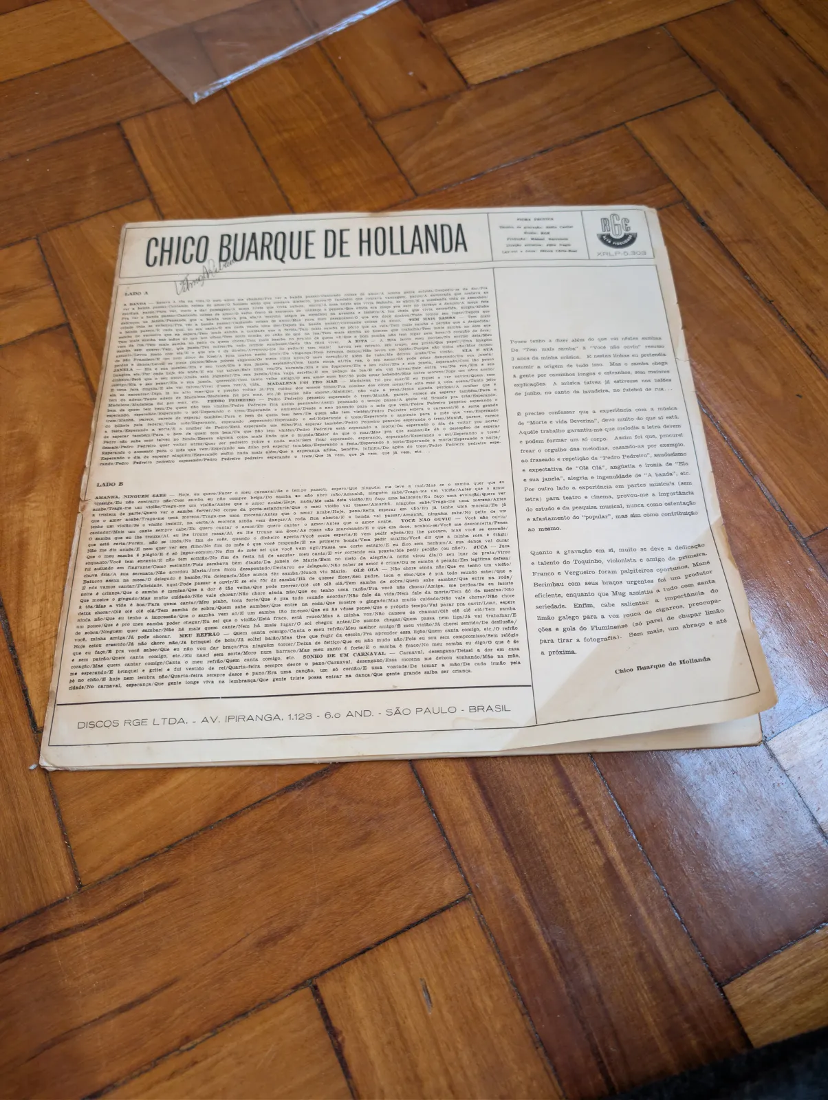 Chico Buarque — Chico Buarque de Hollanda, back