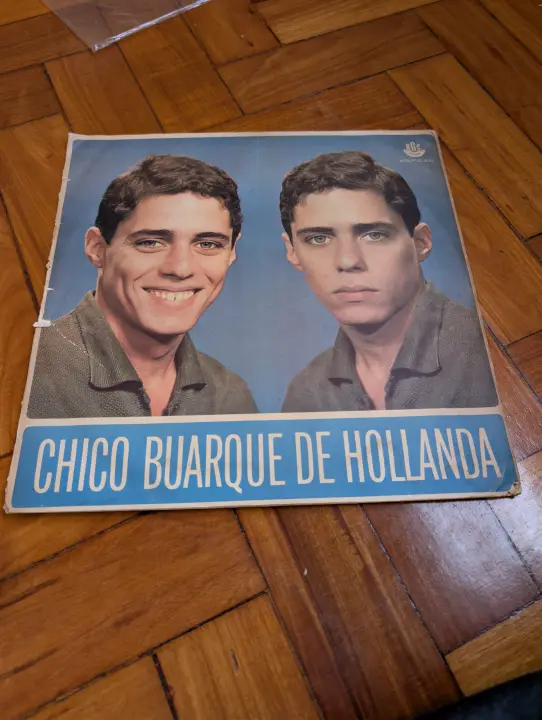 Chico Buarque — Chico Buarque de Hollanda, front