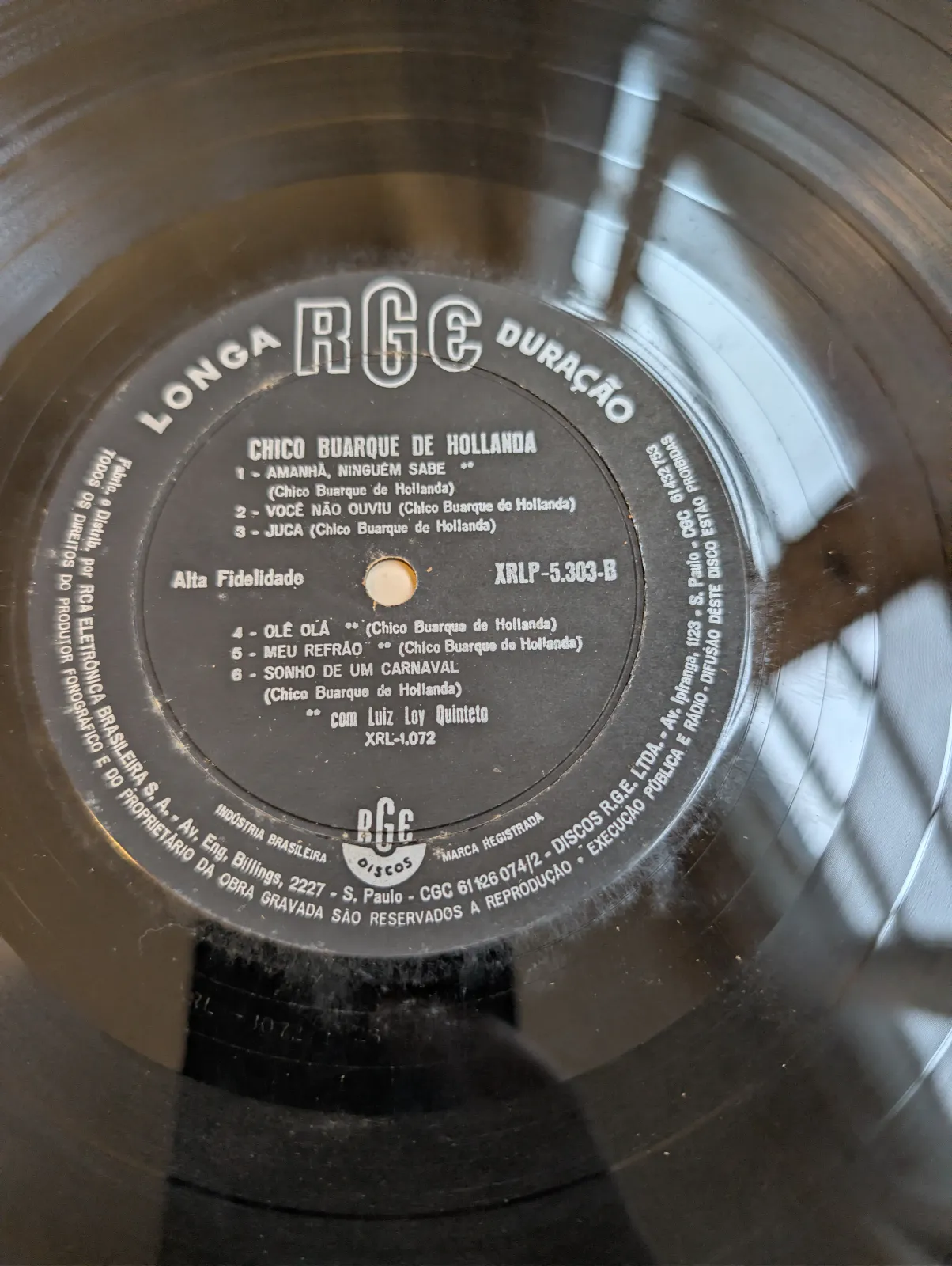 Chico Buarque — Chico Buarque de Hollanda, label-b