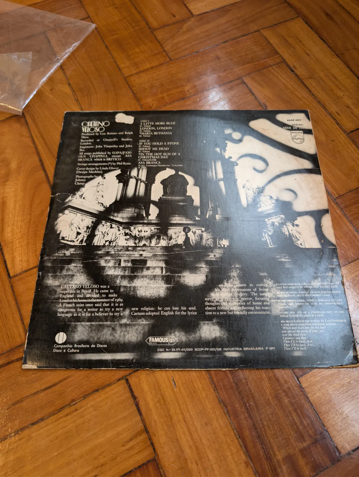 Caetano Veloso — Caetano Veloso, back