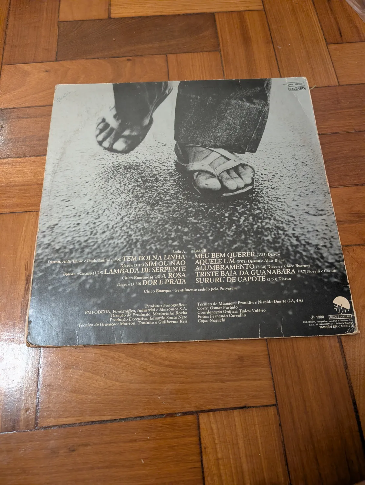 Djavan — Alumbramento, back