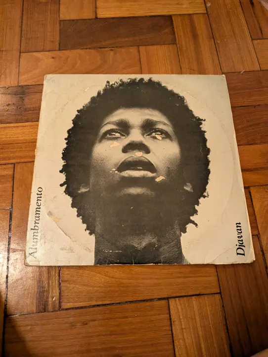 Djavan — Alumbramento, front