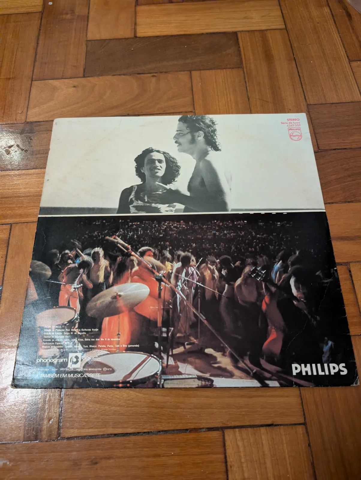 Caetano Veloso & Chico Buarque — Caetano e Chico Juntos e ao Vivo, back