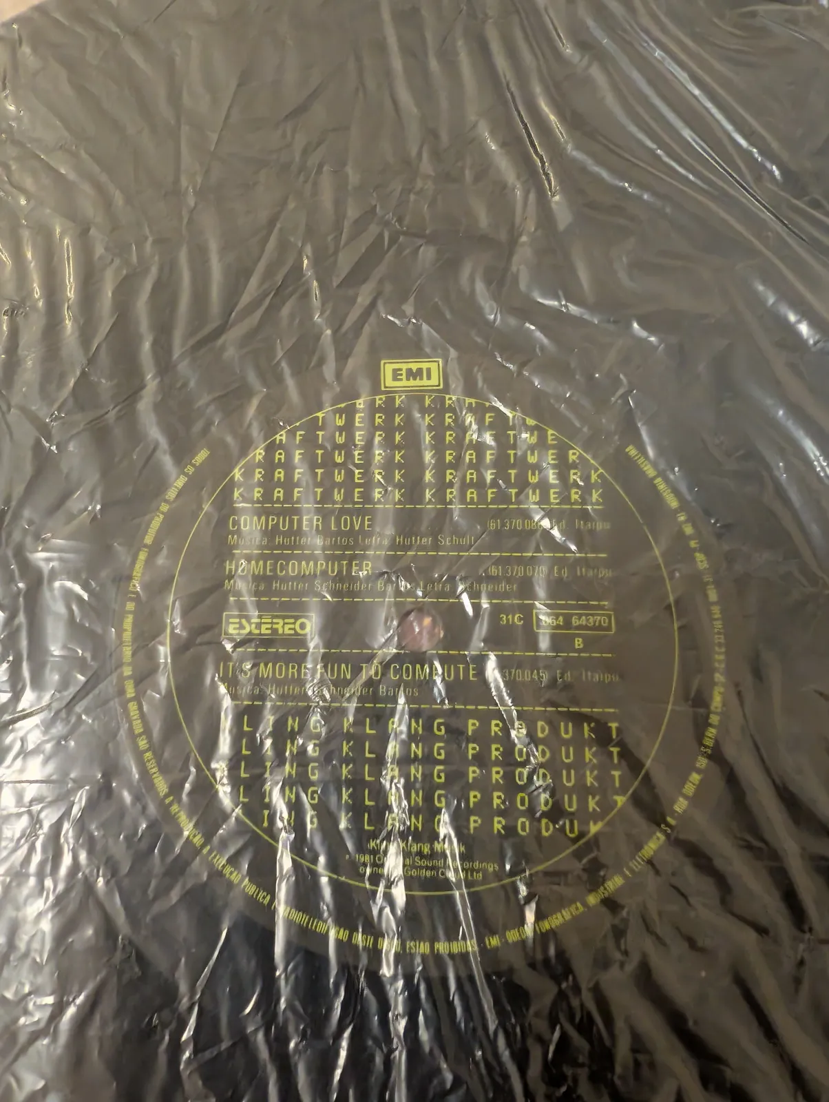Kraftwerk — Computer World, label-b