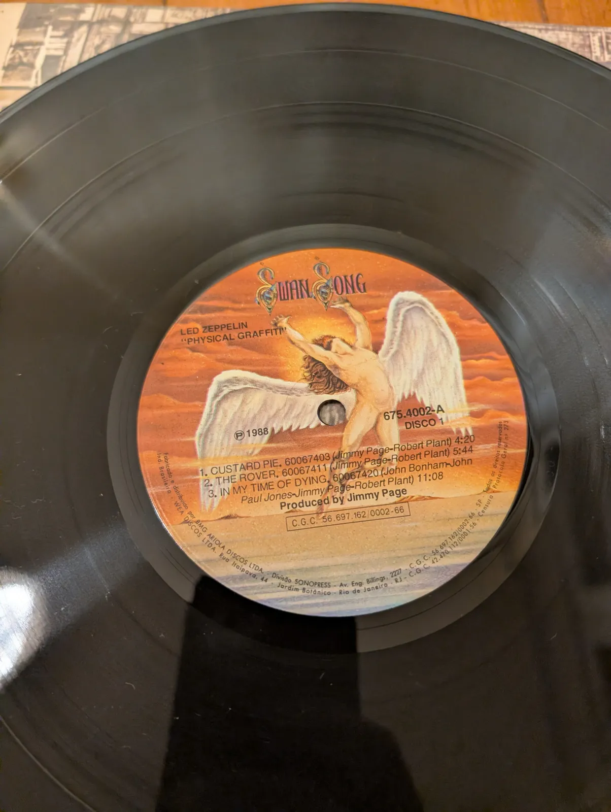 Led Zeppelin — Physical Graffiti, label-a