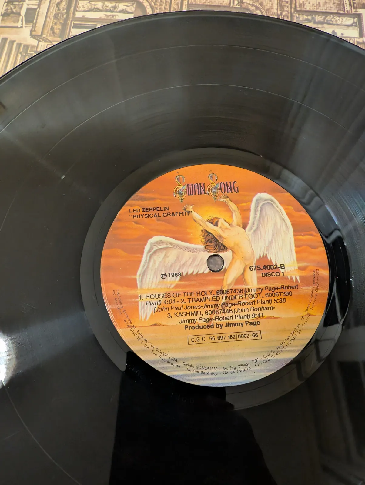 Led Zeppelin — Physical Graffiti, label-b