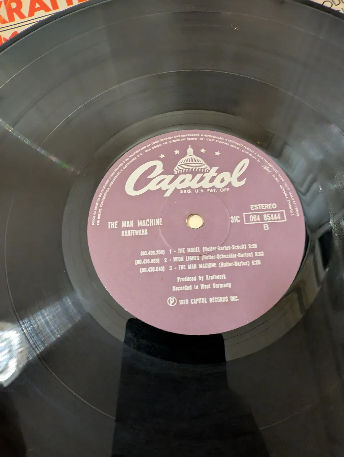 Kraftwerk — The Man-Machine, label-b