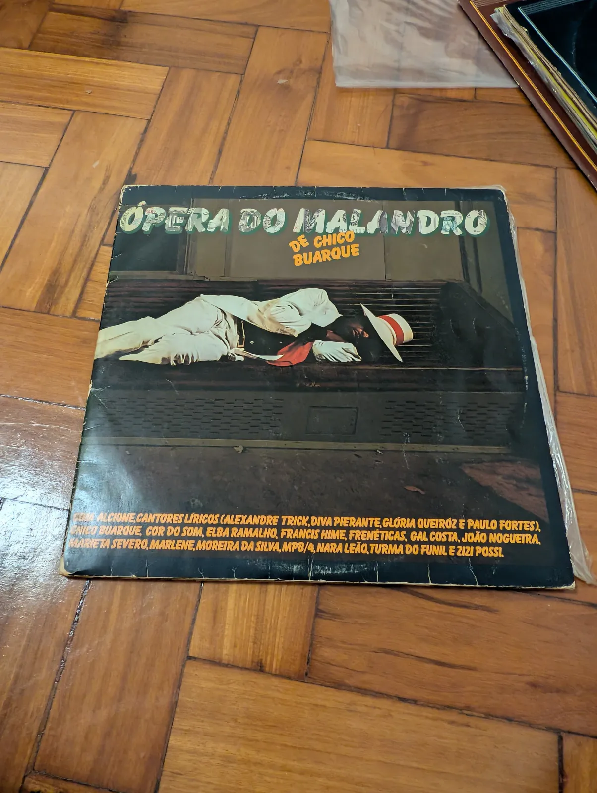Chico Buarque — Meus Caros Amigos, label-b
