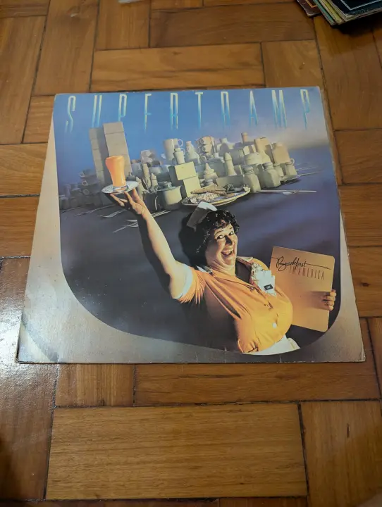 Supertramp — Breakfast in America, front