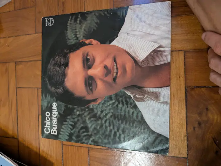 Chico Buarque — Chico Buarque, front