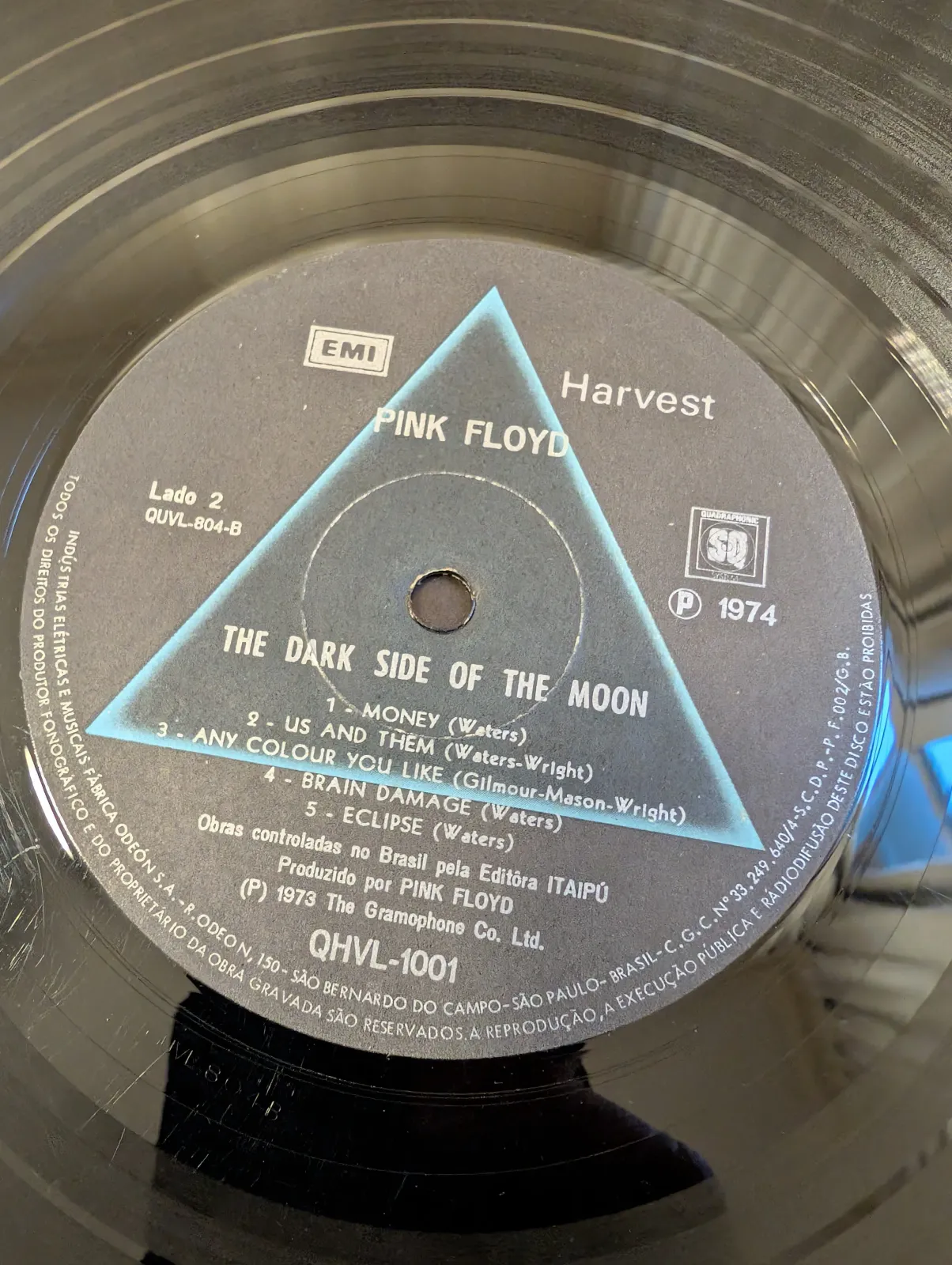 Pink Floyd — The Dark Side of the Moon, label-b