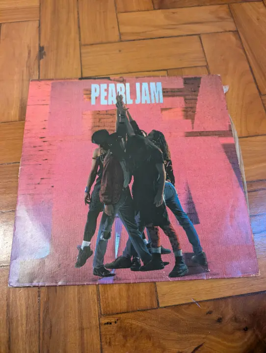 Pearl Jam — Ten, front