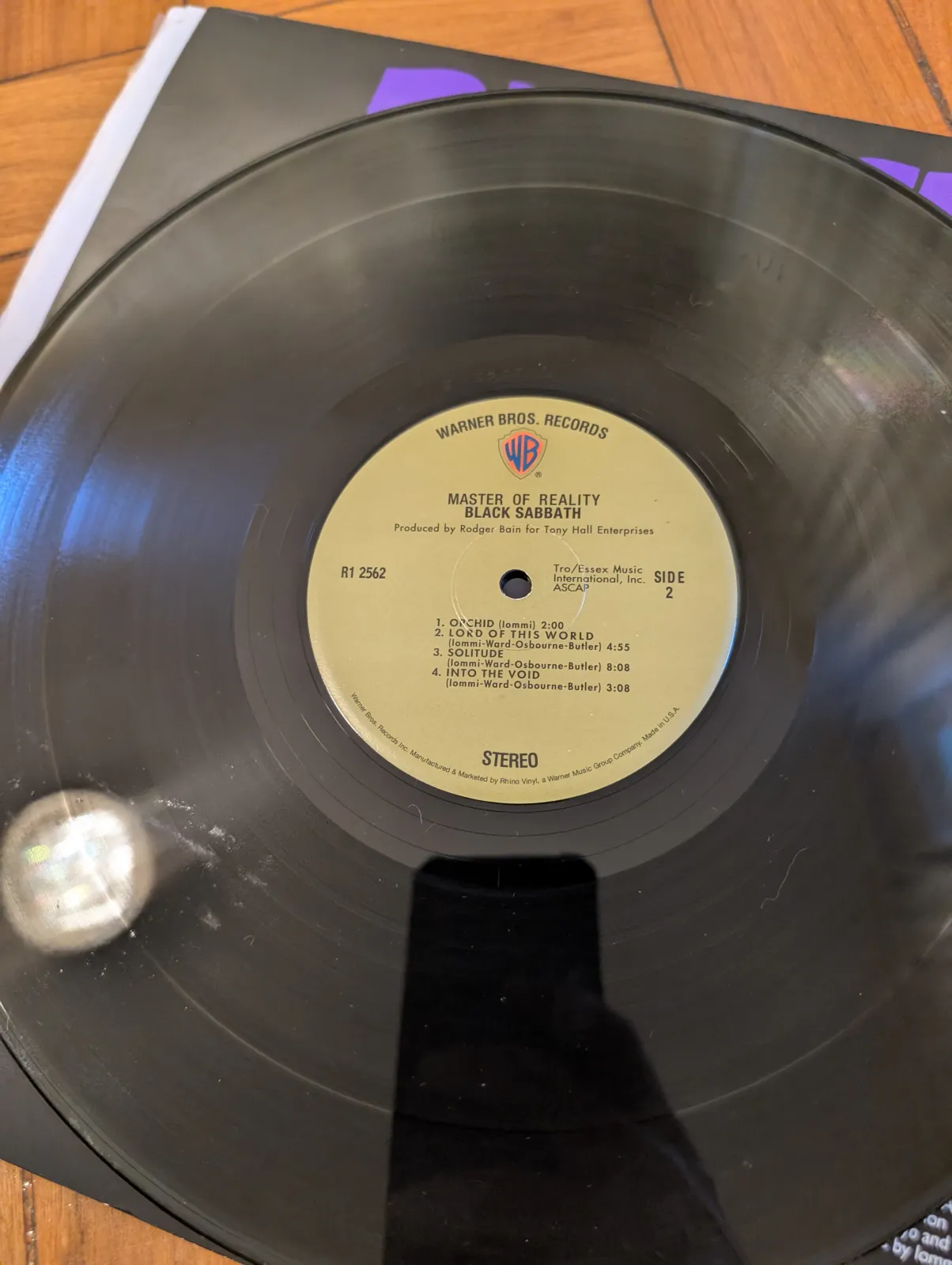 Black Sabbath — Master of Reality, label-b